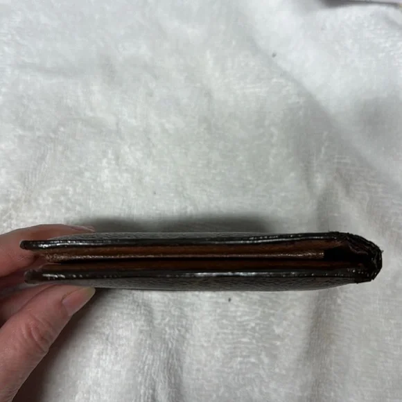 Louis Vuitton Men’s Marco Wallet Monogram Canvas - Picture 9 of 12